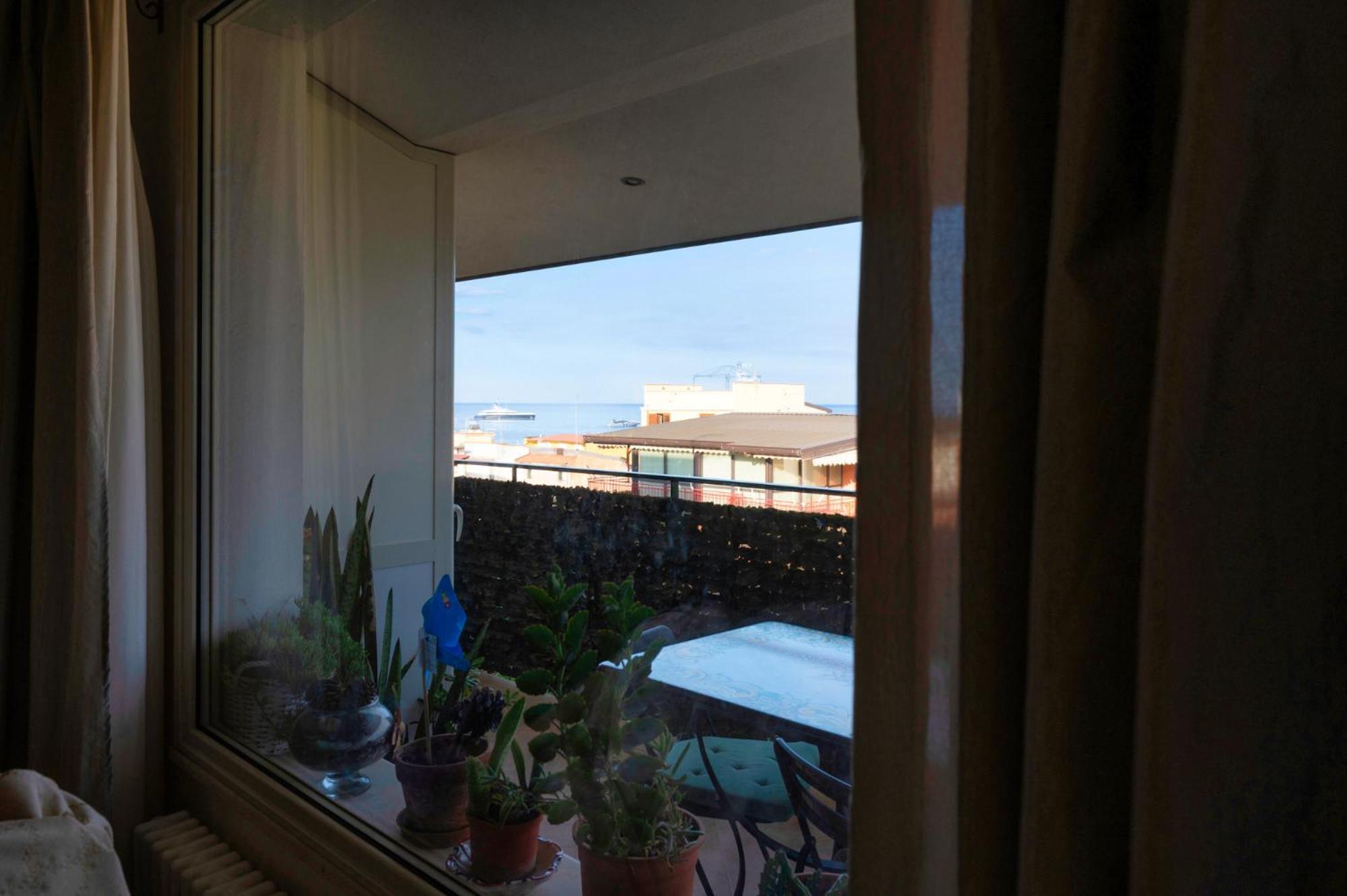 Atticus Apartment Giardini Naxos Exterior photo